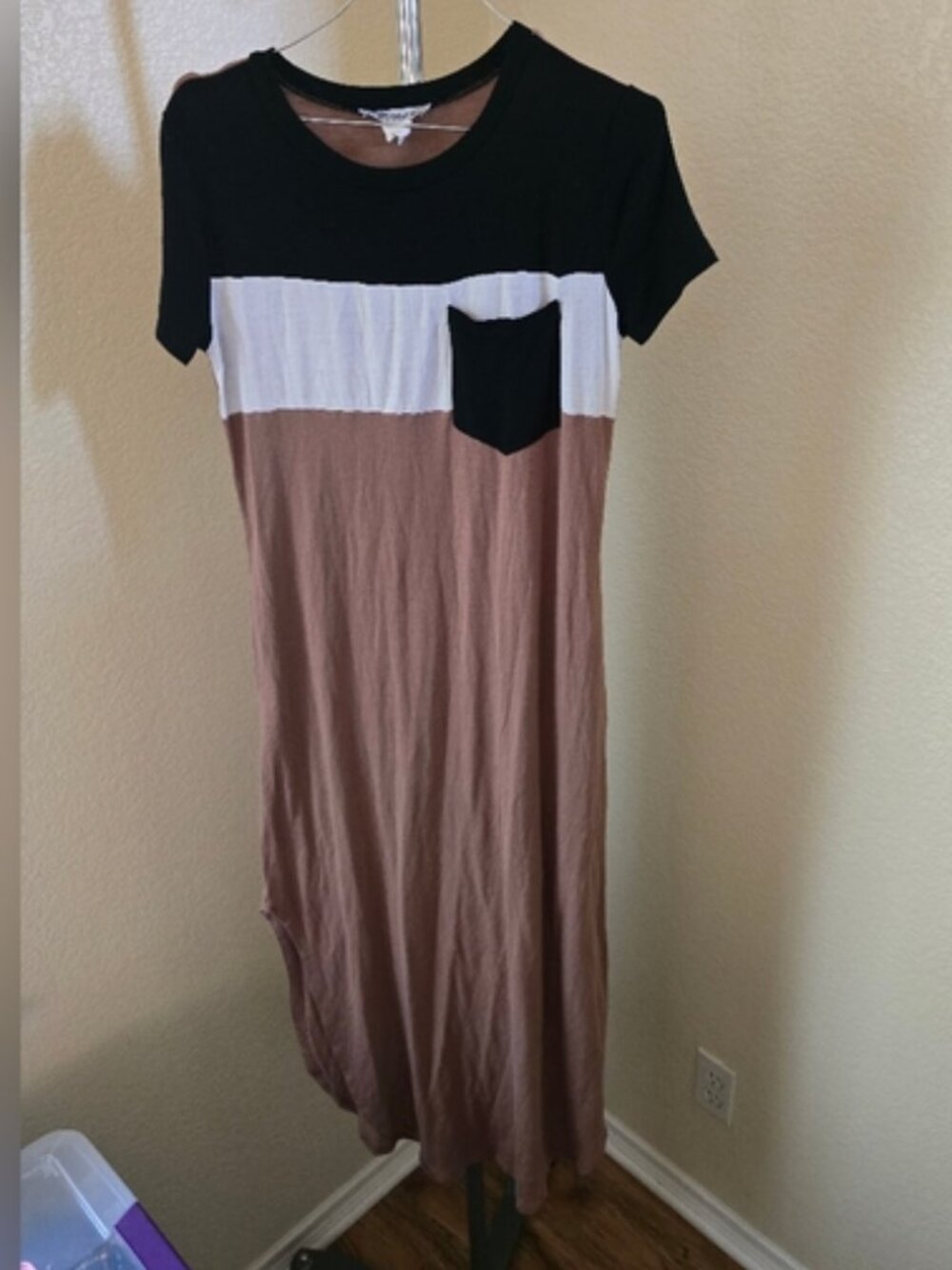 Stilettos Maxi Short Sleeve Dress With Pocket